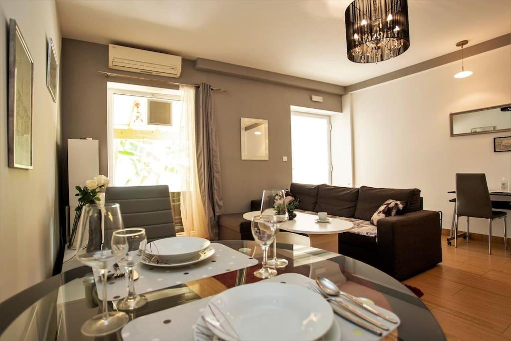 Апартаменты Apartman Den,Rovinj Oaza U Centru Grada I Besplatnim Parkingom Экстерьер фото