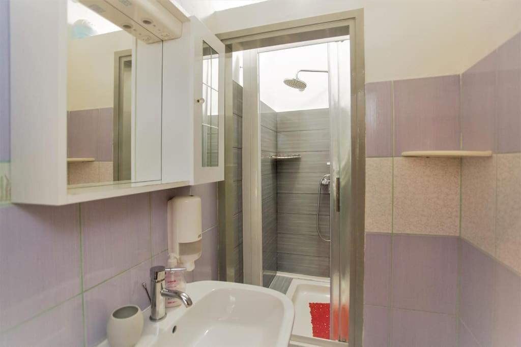 Апартаменты Apartman Den,Rovinj Oaza U Centru Grada I Besplatnim Parkingom Экстерьер фото